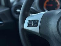 Usado Opel Corsa Color Edition 95 CV (69 kW) 2012 Gris Utilitario