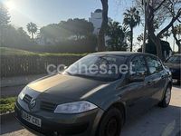 Begagnad Renault Mégane II Expression 100 HK (73 kW) 2004 Grön Sedan