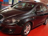 Usado Seat Altea XL Style 105 CV (77 kW) 2011 Gris / plata Monovolumen