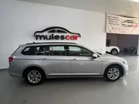Usado VW Passat Business 122 CV (89 kW) 2023 Gris / plata Familiar