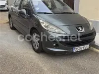 Usado Peugeot 207 Premium 90 CV (66 kW) 2008 Verde Berlina