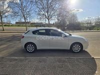 Usado Alfa Romeo Giulietta Distinctive 105 CV (77 kW) 2016 Blanco Utilitario