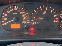 Usado Opel Agila Color Edition 75 CV (55 kW) 2002 Azul Berlina