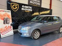 Usado Skoda Fabia SportLine 105 CV (77 kW) 2010 Azul Berlina