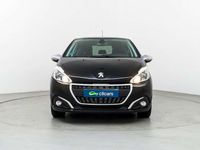 Usado Peugeot 208 Signature Sky 83 CV (61 kW) 2019 Negro Utilitario