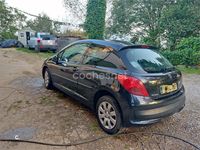 Usado Peugeot 207 75 CV (55 kW) 2008 Negro Berlina