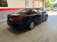 Usado VW Jetta Advance 105 CV (77 kW) 2012 Azul Berlina