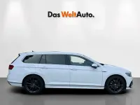 Usado VW Passat R-line 200 CV (147 kW) 2021 Blanco Familiar
