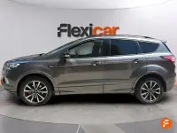 Usado Ford Kuga ST-Line 150 CV (110 kW) 2019 Gris SUV