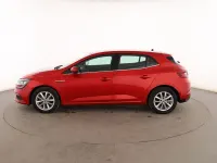 Usado Renault Mégane IV Zen 132 CV (97 kW) 2016 Rojo Berlina