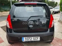 Usado Hyundai i10 Comfort 66 CV (48 kW) 2008 Negro Utilitario