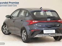 Usado Hyundai i20 99 CV (72 kW) 2024 Gris Utilitario