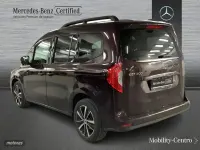 Usado Mercedes EQT200 89 kW (122 CV) 2025 Rojo Monovolumen