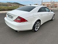 Usado Mercedes CLS320 224 CV (164 kW) 2007 Blanco Berlina