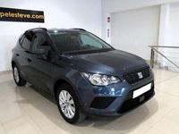 Usado Seat Arona Style 95 CV (69 kW) 2019 Gris / plata SUV