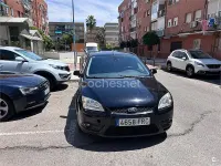 Usado Ford Focus Ghia 115 CV (84 kW) 2007 Negro Berlina