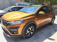 Usado Dacia Sandero Comfort 101 CV (74 kW) 2021 Naranja Berlina