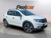 Usado Dacia Sandero Comfort 100 CV (73 kW) 2020 Blanco Berlina