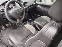Usado Peugeot 207 70 CV (51 kW) 2010 Negro Berlina