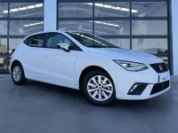 Usado Seat Ibiza Style Plus 110 CV (80 kW) 2022 Blanco Utilitario