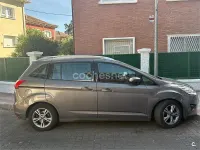 Usado Ford Grand C-Max 125 CV (91 kW) 2015 Gris / plata Monovolumen