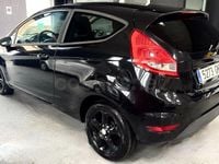Usado Ford Fiesta Trend 68 CV (50 kW) 2009 Negro Utilitario