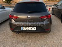 Usado Seat Leon FR 150 CV (110 kW) 2015 Gris / plata Berlina