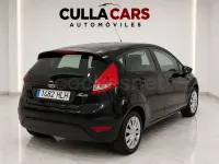 Usado Ford Fiesta Trend 82 CV (60 kW) 2012 Negro Berlina