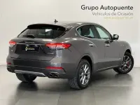 Usado Maserati Levante GranLusso 350 CV (257 kW) 2021 Gris / plata SUV