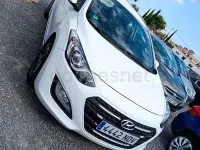 Usado Hyundai i30 140 CV (102 kW) 2017 Blanco Familiar