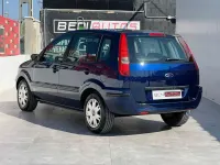 Usado Ford Fusion 68 CV (50 kW) 2003 Azul Utilitario