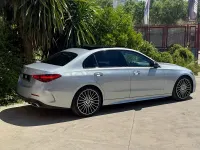 Usado Mercedes C220 200 CV (147 kW) 2024 Gris / plata Berlina