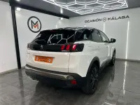 Usado Peugeot 3008 Allure 131 CV (96 kW) 2018 Blanco SUV
