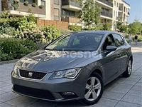 Usado Seat Leon Ecomotive 105 CV (77 kW) 2014 Gris / plata Berlina