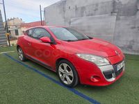 Usado Renault Mégane Expression 105 CV (77 kW) 2009 Rojo Berlina