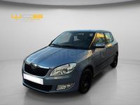 Usado Skoda Fabia Active 60 CV (44 kW) 2012 Gris / plata Berlina