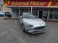 Usado Ford Focus Trend 95 CV (69 kW) 2021 Gris / plata Berlina