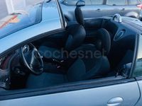 Usado Peugeot 206 CC 110 CV (80 kW) 2006 Gris / plata Descapotable