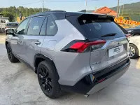 Usado Toyota RAV4 Hybrid Style 218 CV (160 kW) 2024 Gris / plata SUV