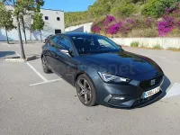 Usado Seat Leon FR 150 CV (110 kW) 2021 Gris / plata Berlina