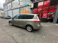 Usado Renault Grand Scénic II Dynamique 130 CV (95 kW) 2009 Beige Monovolumen