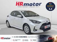 Usado Toyota Yaris Hybrid Business Edition 117 CV (86 kW) 2022 Blanco SUV