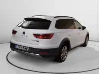 Usado Seat Leon 4Drive 150 CV (110 kW) 2018 Blanco Familiar