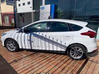 Usado Ford Focus Trend 95 CV (69 kW) 2018 Blanco Berlina