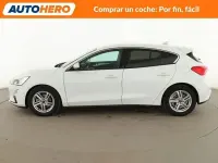 Usado Ford Focus Trend 125 CV (91 kW) 2019 Blanco Berlina