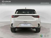 Usado Lexus LBX 136 CV (100 kW) 2024 Blanco SUV