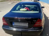Usado Mercedes C220 Avantgarde 150 CV (110 kW) 2006 Negro Berlina