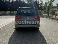 Usado VW Touran Business 115 CV (84 kW) 2017 Gris / plata Monovolumen