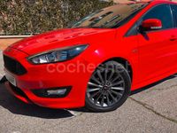 Usado Ford Focus ST-Line 125 CV (91 kW) 2018 Rojo Berlina