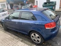 Usado Audi A3 Ambition 102 CV (75 kW) 2003 Azul Utilitario
